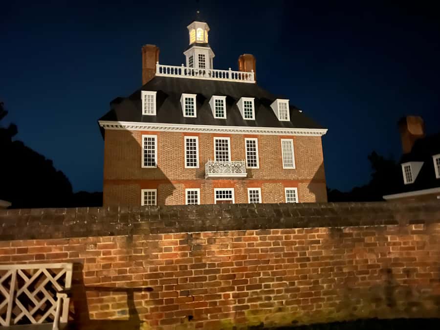 Williamsburg: Haunted Ghosts, Witches, and Pirates Tour - Mr Pirate, Petey the Parrot, and Why This Tour Works for Kids