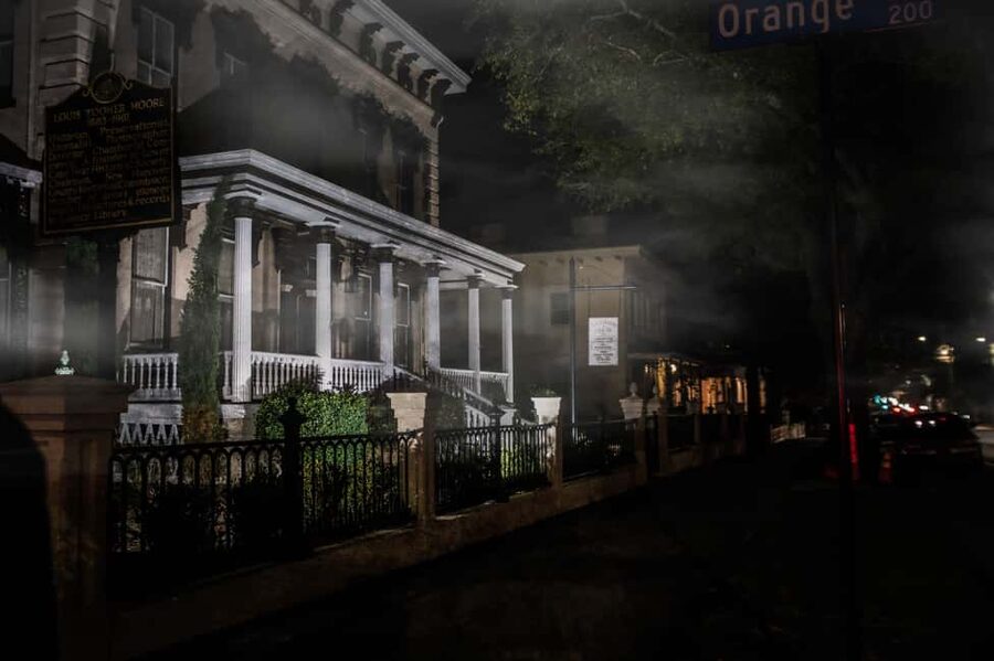 Wilmington: Boos and Booze Haunted Pub Crawl - Lula’s, Latimer House, and Burgwin-Wright: where quirky bars meet historic haunt spaces